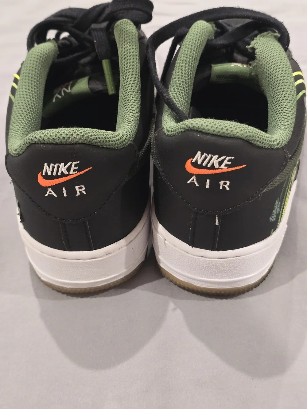Nike Kids Black Green Neon Yellow Low-Top Sneakers